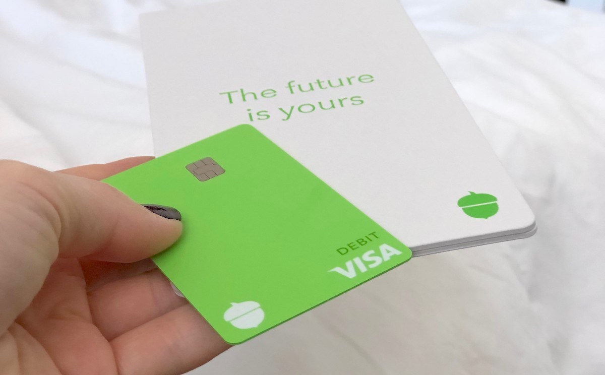 Acorns Card Here's How I Saved Over $700 in Just One Year with Acorns | Hip2Save