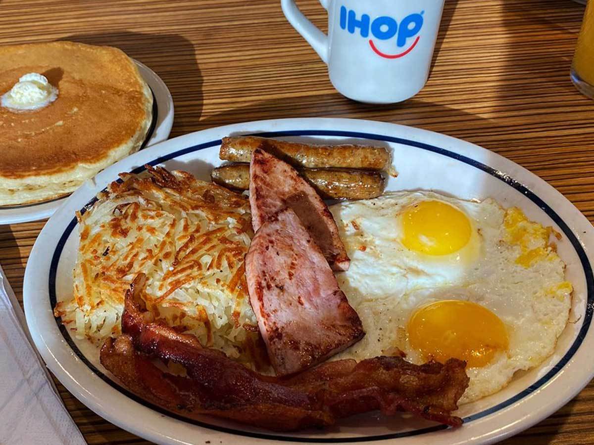 combo meal at IHOP