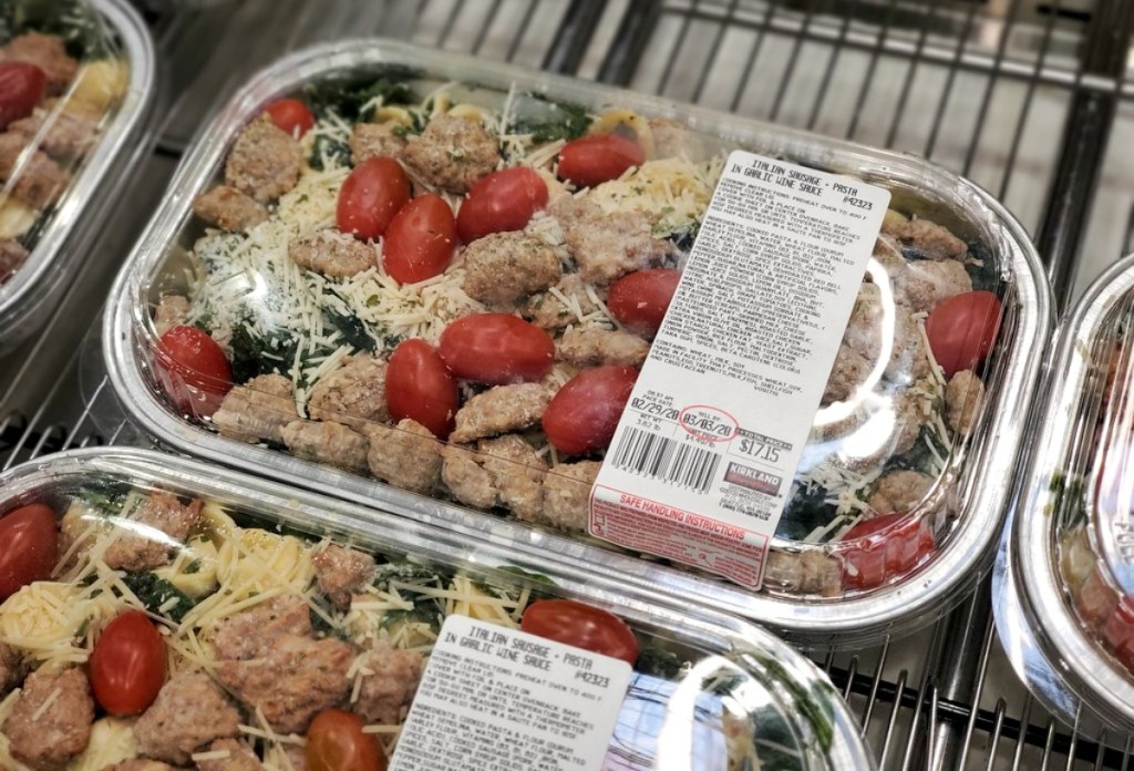 plastic deli container with fresh food