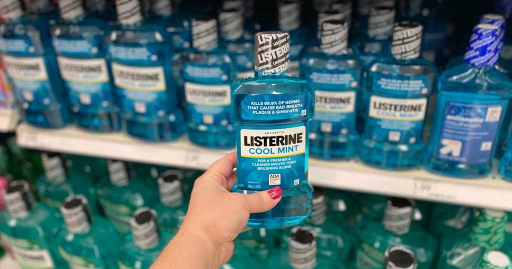 listerine-cool-mint in hand at store