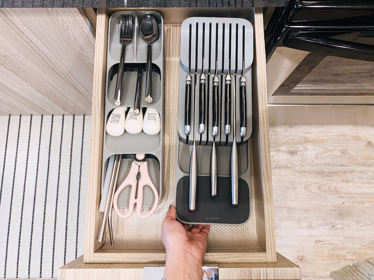 We Love The Under 12 Joseph Joseph Kitchen Drawer Organizer   Organizers 