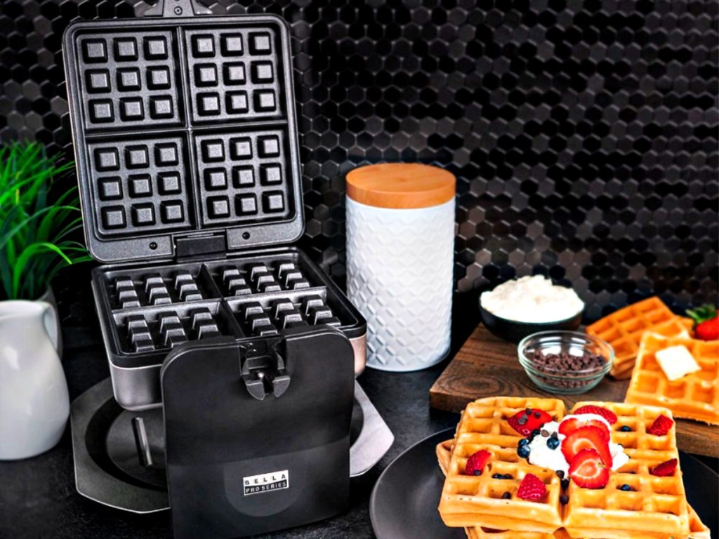 Bella Pro Series Waffle Maker with walffles made