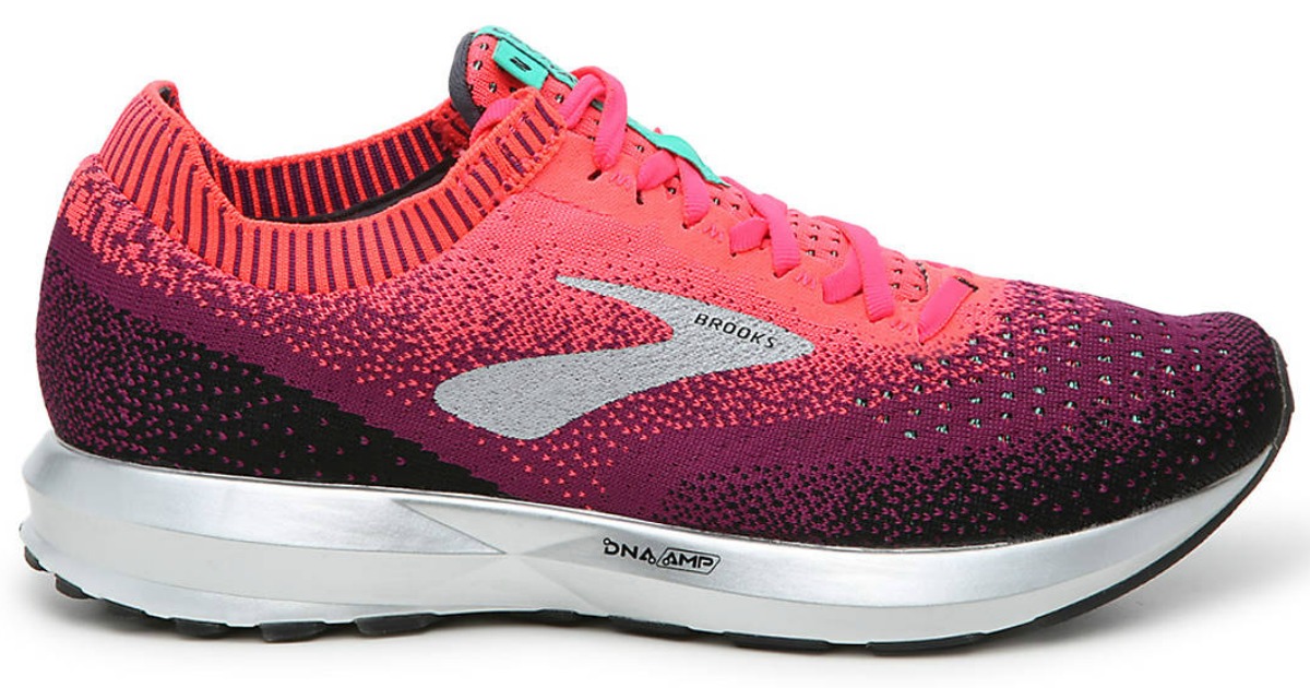 hot pink brooks running shoes
