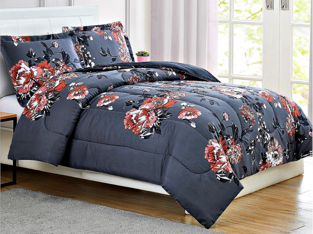 Pem America Manilla Floral 3-Piece Comforter Set