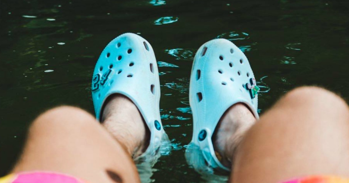tiffany blue crocs