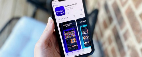 Phone downloading the Amazon Music app
