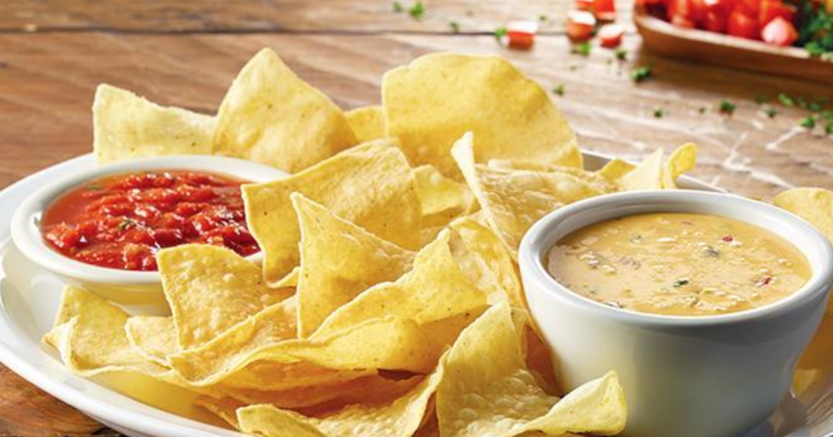 Cheddar S Scratch Kitchen Family Bundles Coupon Feed Family Of 4   Cheddars Chips And Queso 