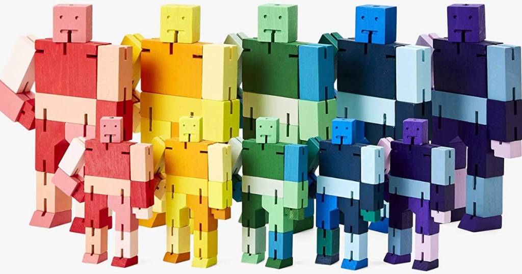 Cubebots lined up