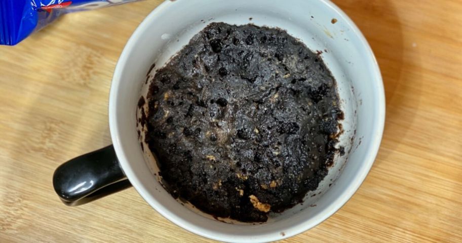 showing how to make Oreo mug cake in microwave