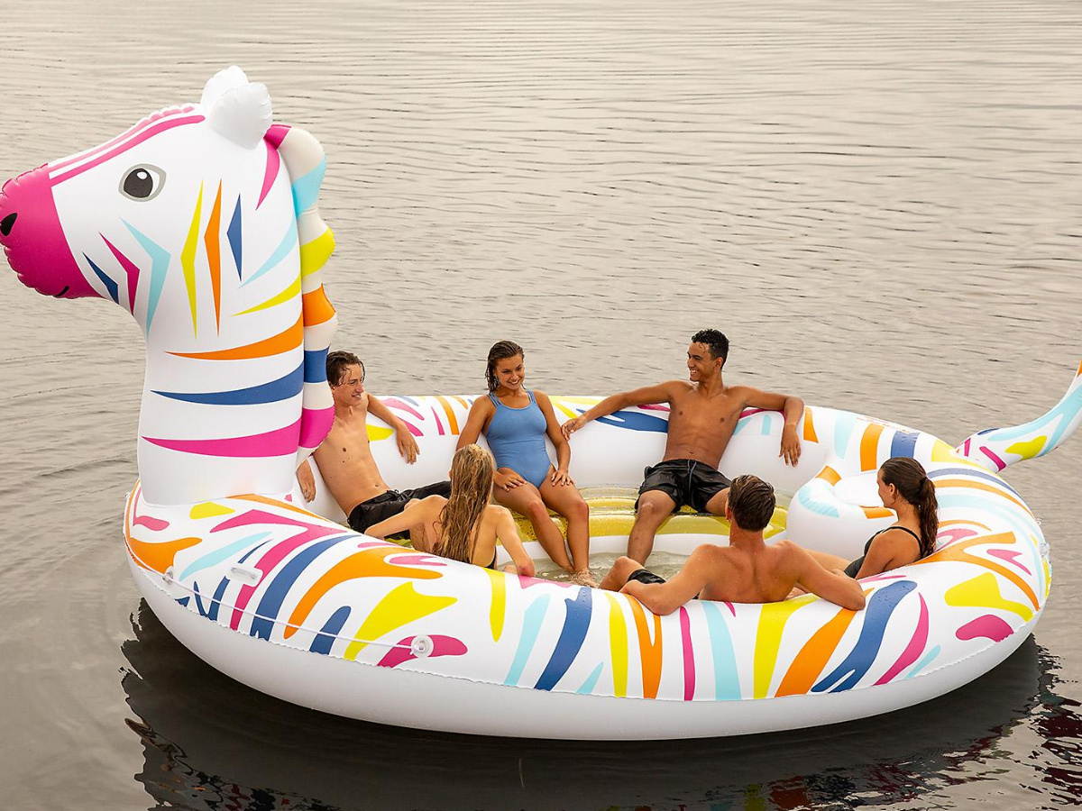 mega unicorn island float