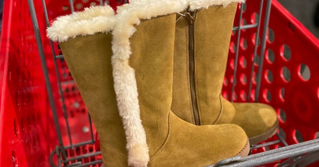 Universal Thread Tall boots with fur
