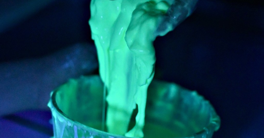 glowing Oobleck in a bowl