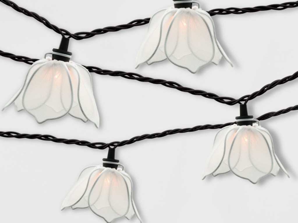 white flower string lights