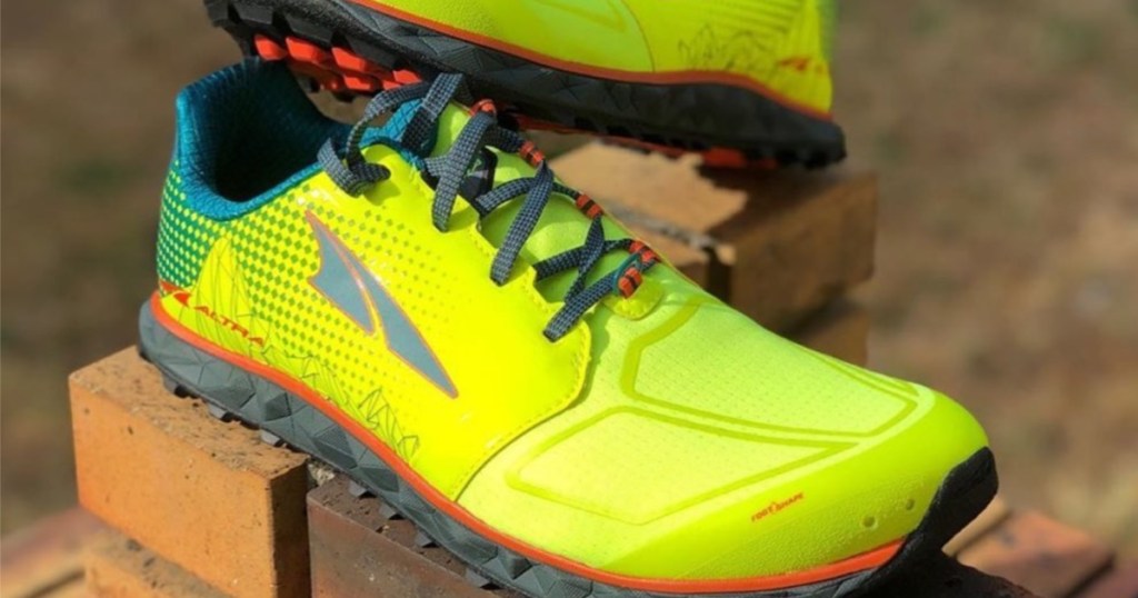 men's yellow and green and orange running shoes