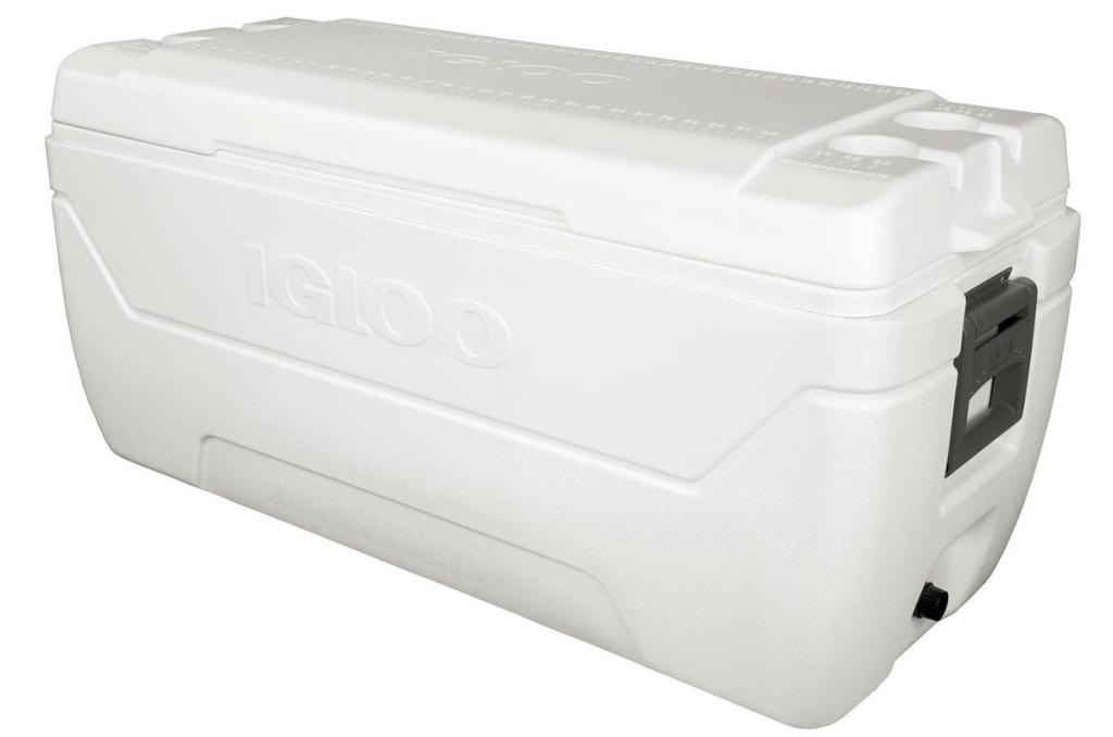 side profile view of Igloo 150-Qt. MaxCold Performance Cooler