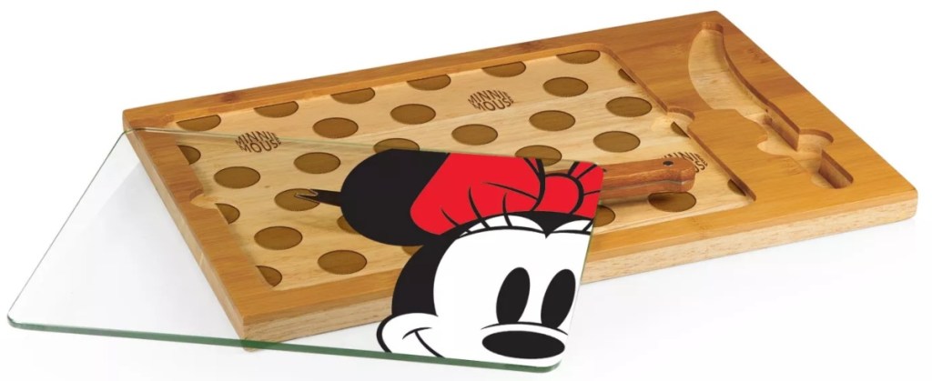 Minnie Mouse cutting board