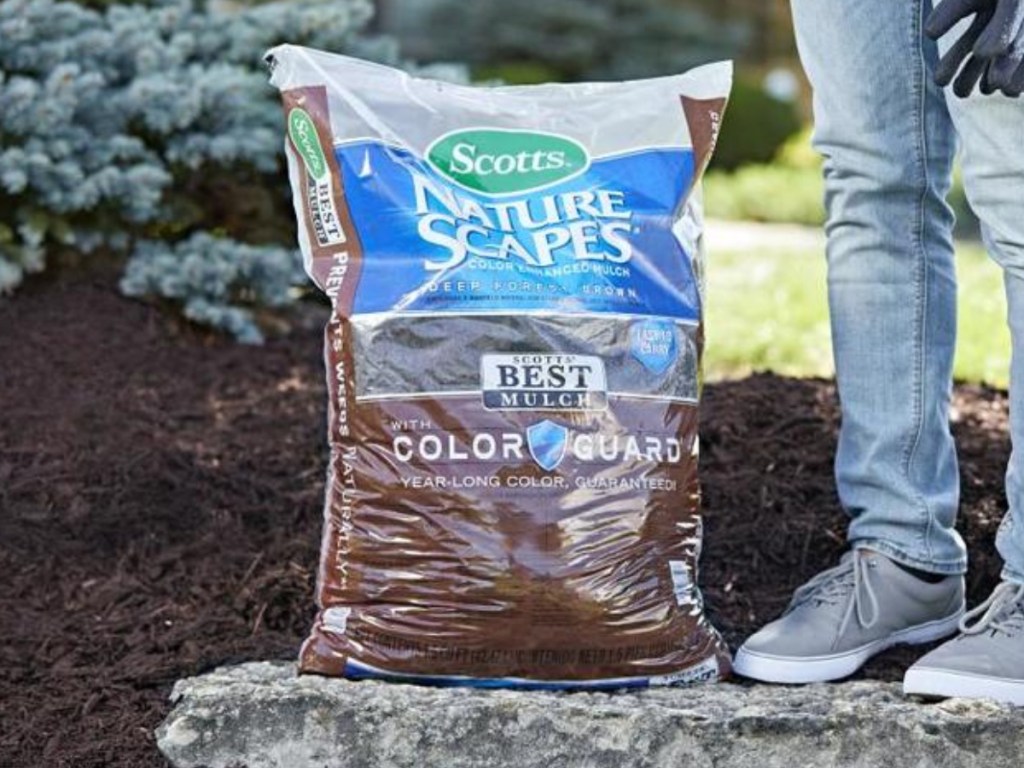 Scotts Color Enhanced Mulch Only 2 at Lowe's (Regularly 4)