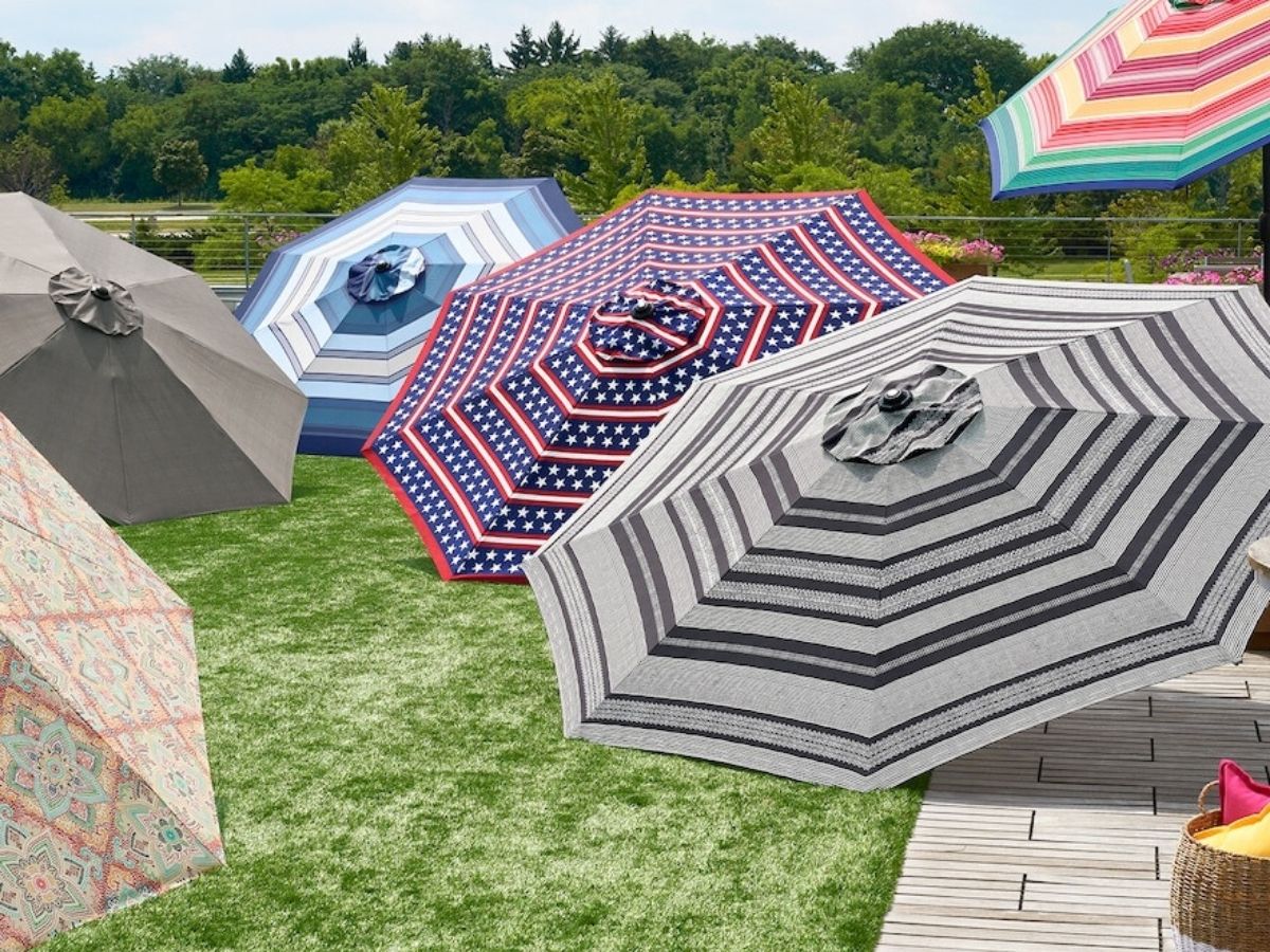 life of patio umbrella 10 FT Umbrella, 3 Tier Outdoor Table with 8 Sturdy Glass Fiber Ribs and Push Button Tilt, Outdoor Patio Umbrellas for Market Pool Garden Backyard, 1.5