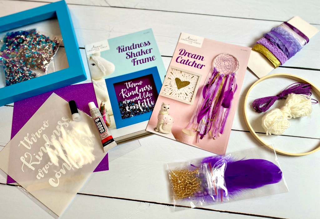 Two Annie's Craft Kits Under 10 Shipped Great for Ages 712