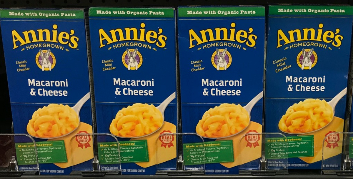 boxes of mac and cheese on store shelf