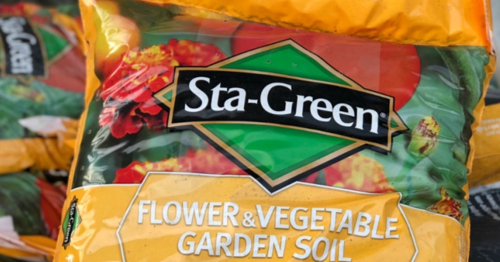sta-green garden and vegetable soil at lowes
