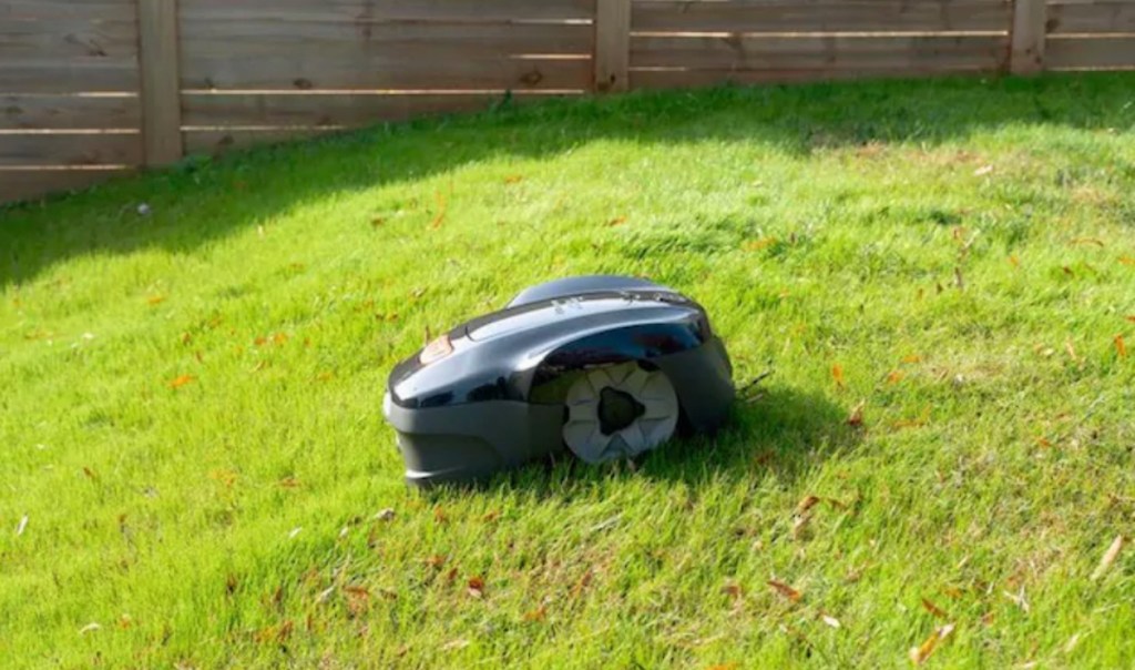 5 of the Best Robot Lawn Mowers in 2020 Hip2Save