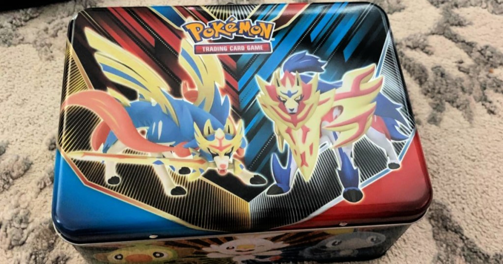 Pokémon Trading Card Game: Collector Chest Spring 2020