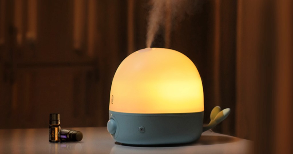 TaoTronics Whale with light Humidifier