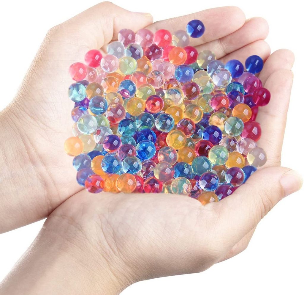 hand full of Water Beads Pack Rainbow Mix