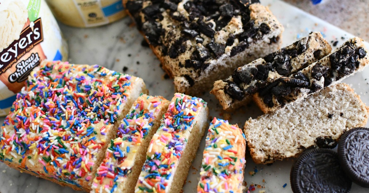 ice-cream-bread-with-sprinkles-and-oreos /upload/