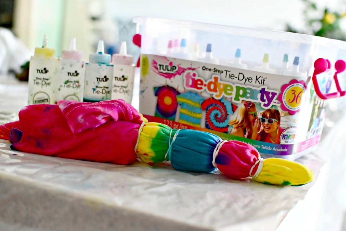 The Best Tie Dye Kits Start At 10 Include Everything You Need   Making A Tie Dye Shirt With A Kit  