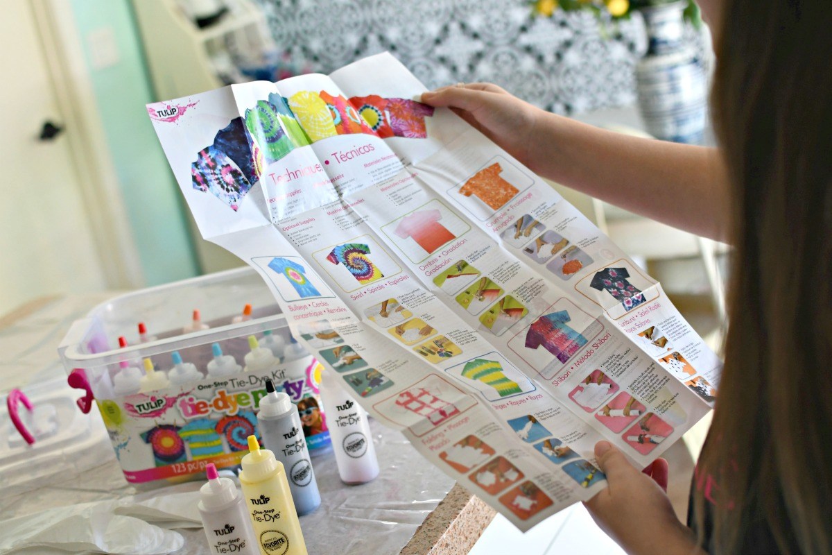 tie-dye instructions on tulip kit