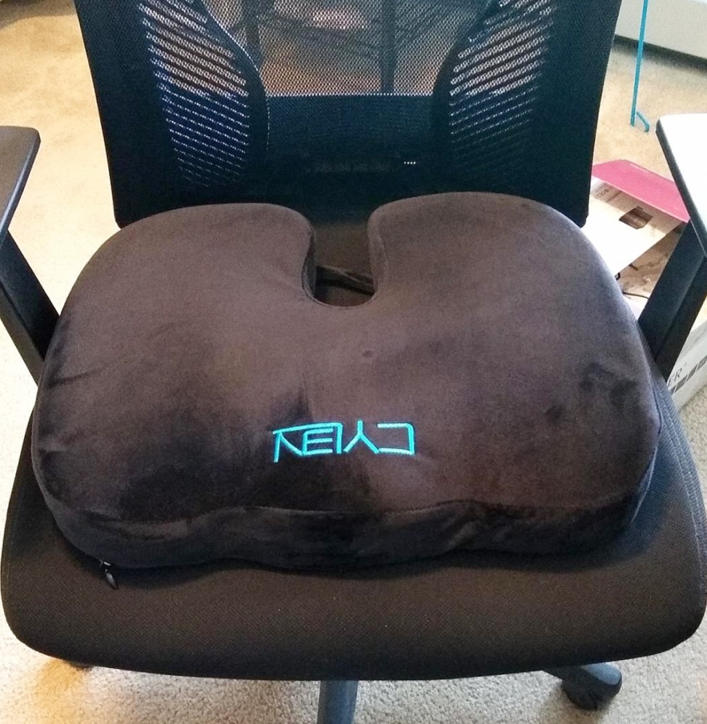 Orthopedic Seat Cushion Just $13.74 on Amazon (Regularly $40) | Helps