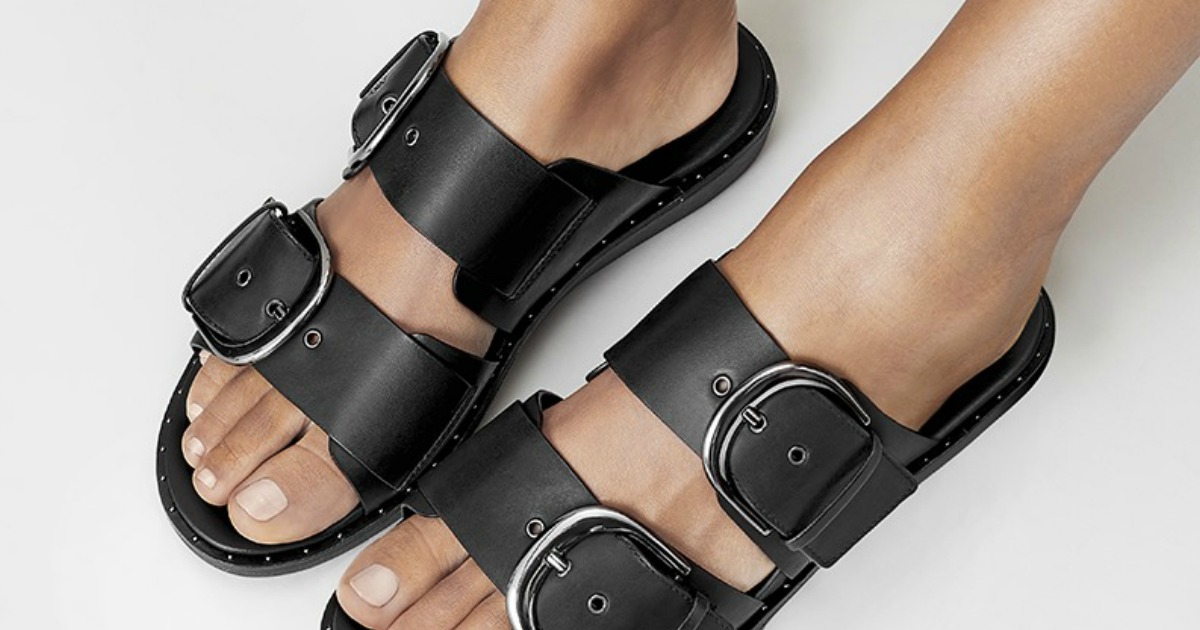 fitflop buckle up