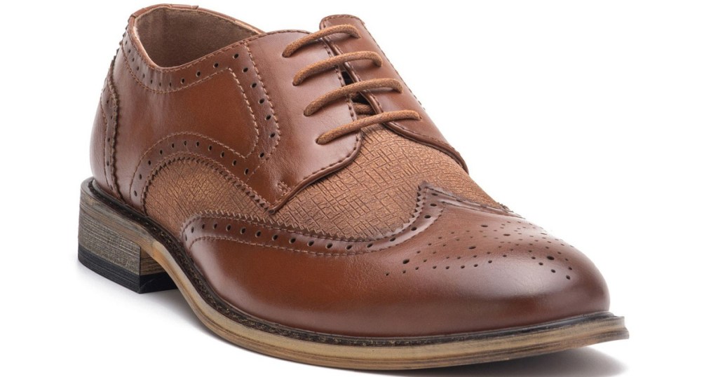 brown leather wing tip dress shoes