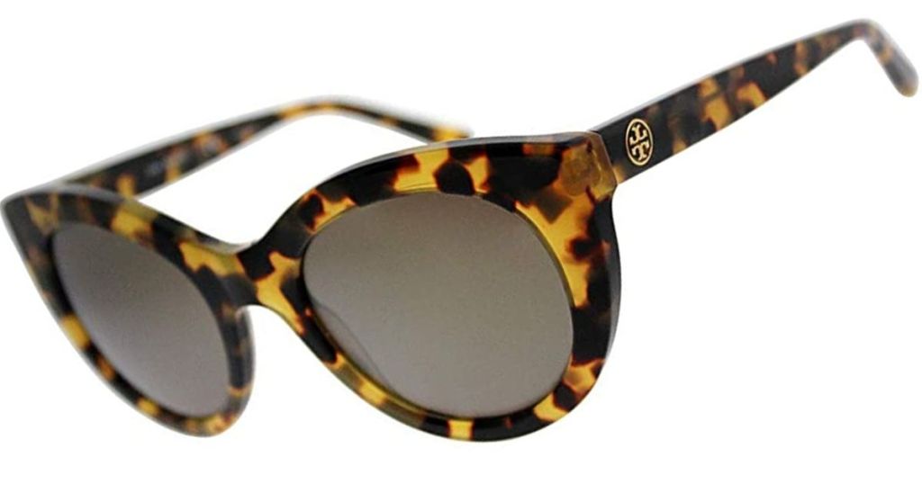 Oversized cat eye frame sunglasses