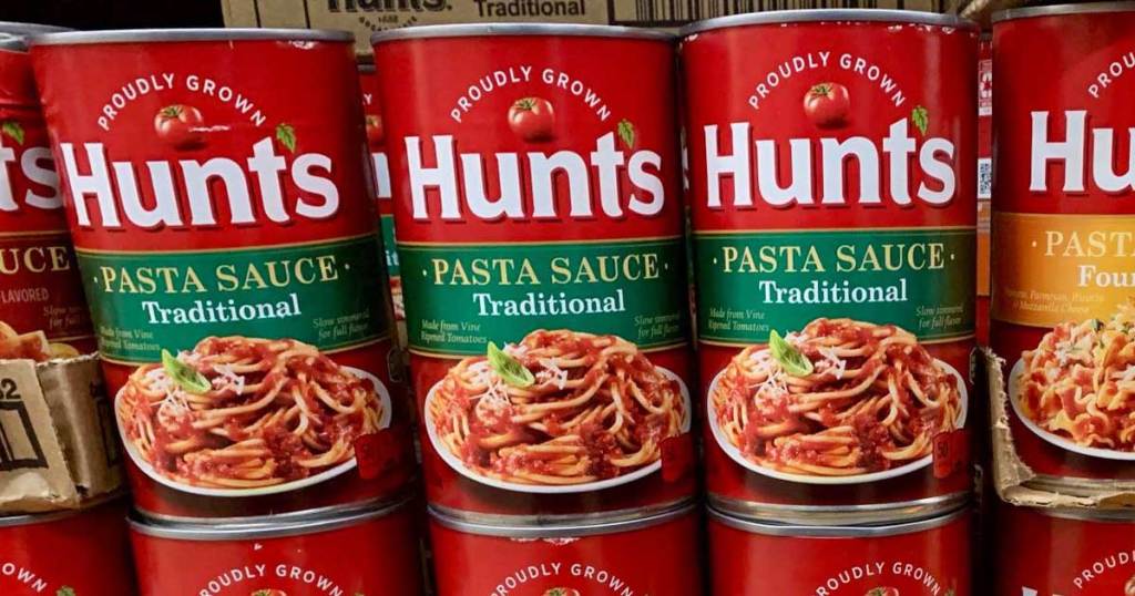 hunts pasta sauce on display