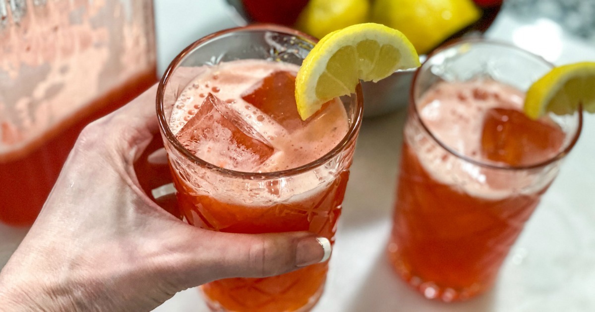 4th of july party ideas - strawberry lemonade