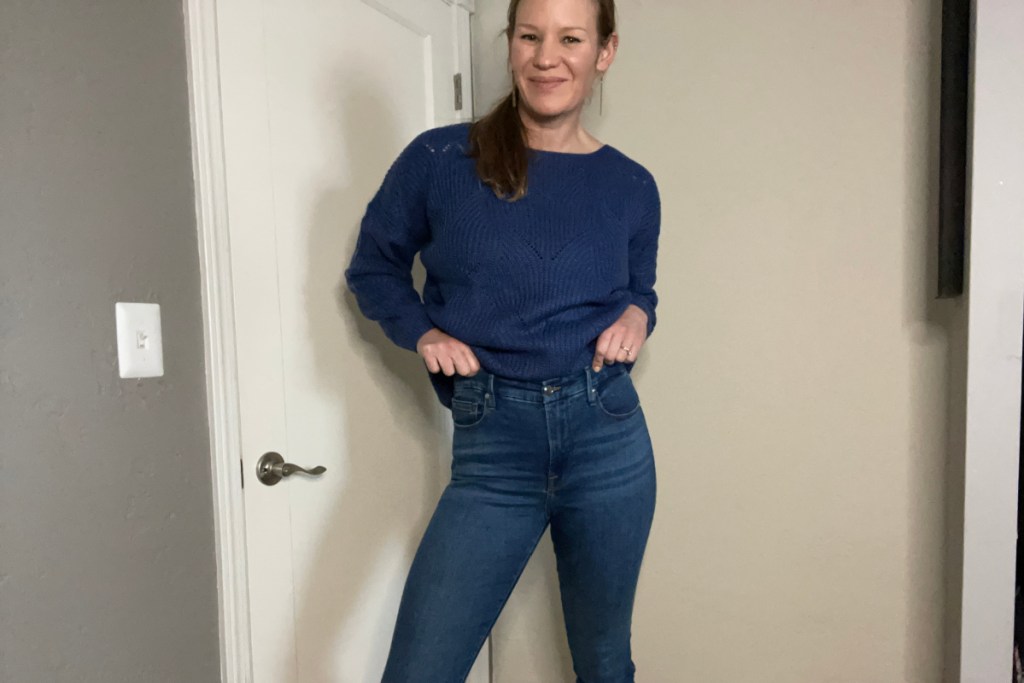woman wearing good american jeans