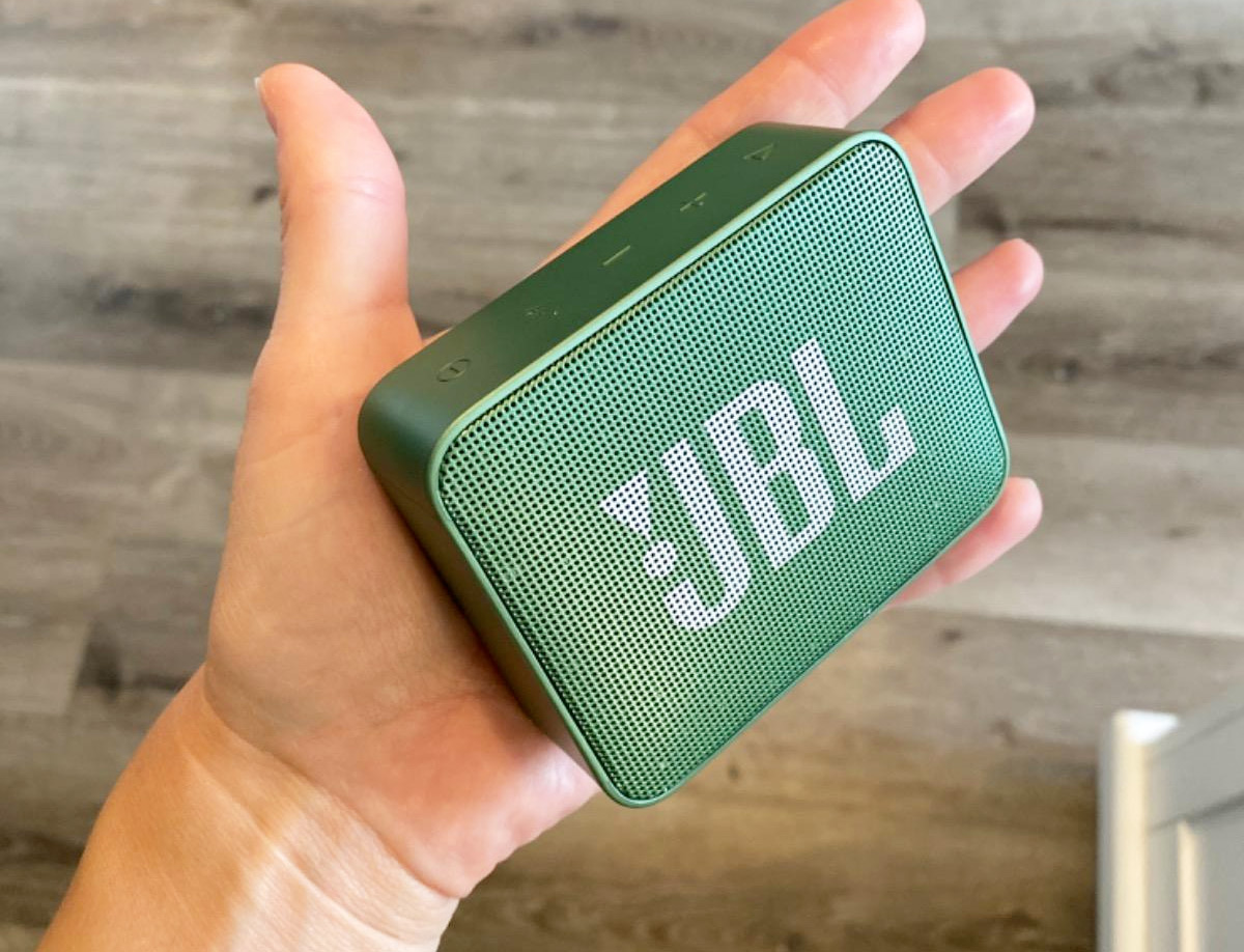 Jbl go сравнение