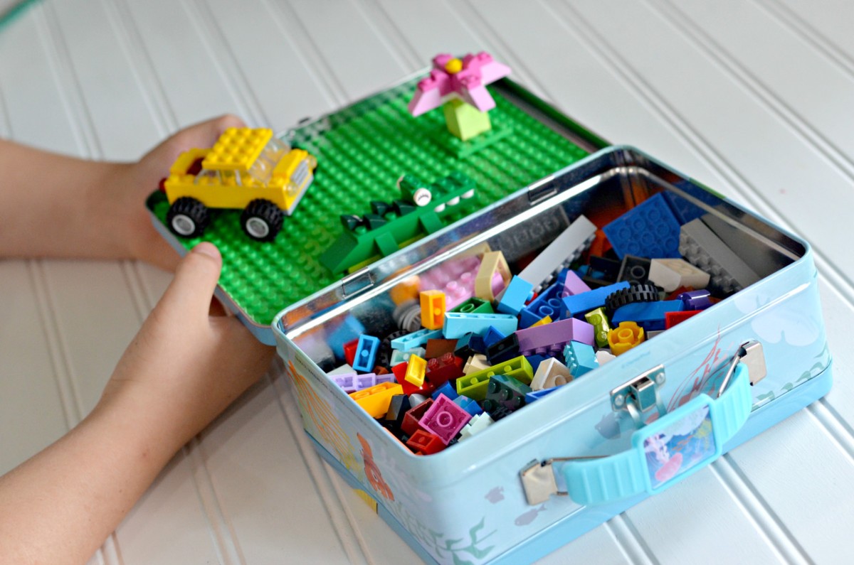 Portable Lego Brick Carrying Case with Building Base Plate Toy Box
