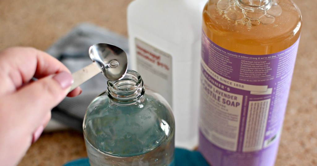 Easy DIY Granite Countertop Cleaner Spray Works on Quartz, Too!