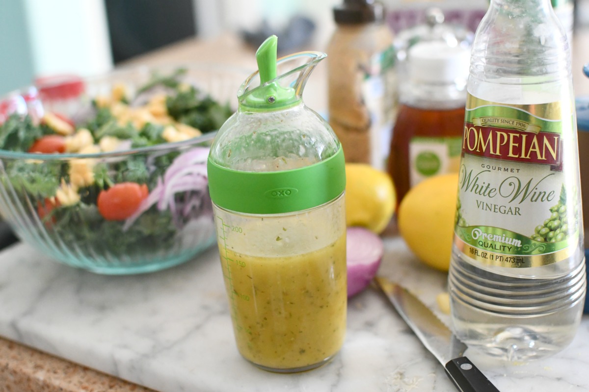 Best Salad Dressing Shaker For Mixing Up Homemade Dressings