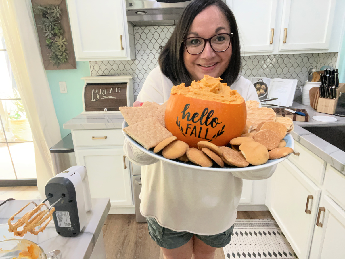 Easy 3 Ingredient Pumpkin Pie Dip | Fall Dessert Idea - Hip2Save