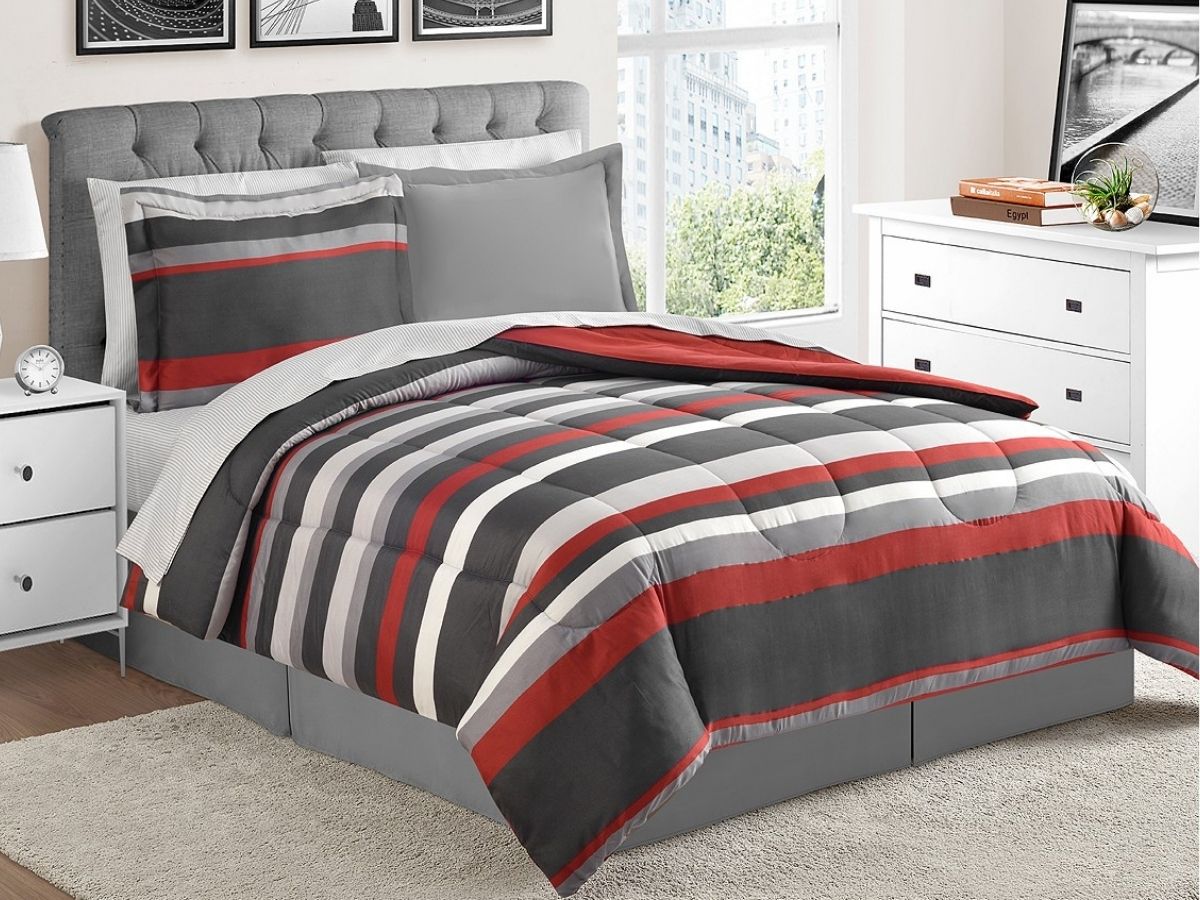 Macy's 8 piece bedding set Clearance