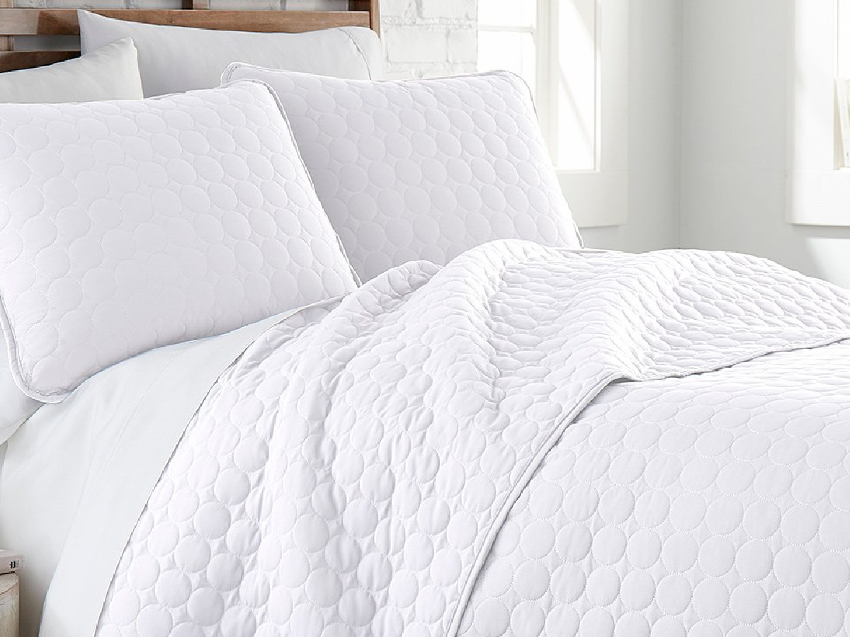 3-Piece Quilt Sets from $19.99 on 
