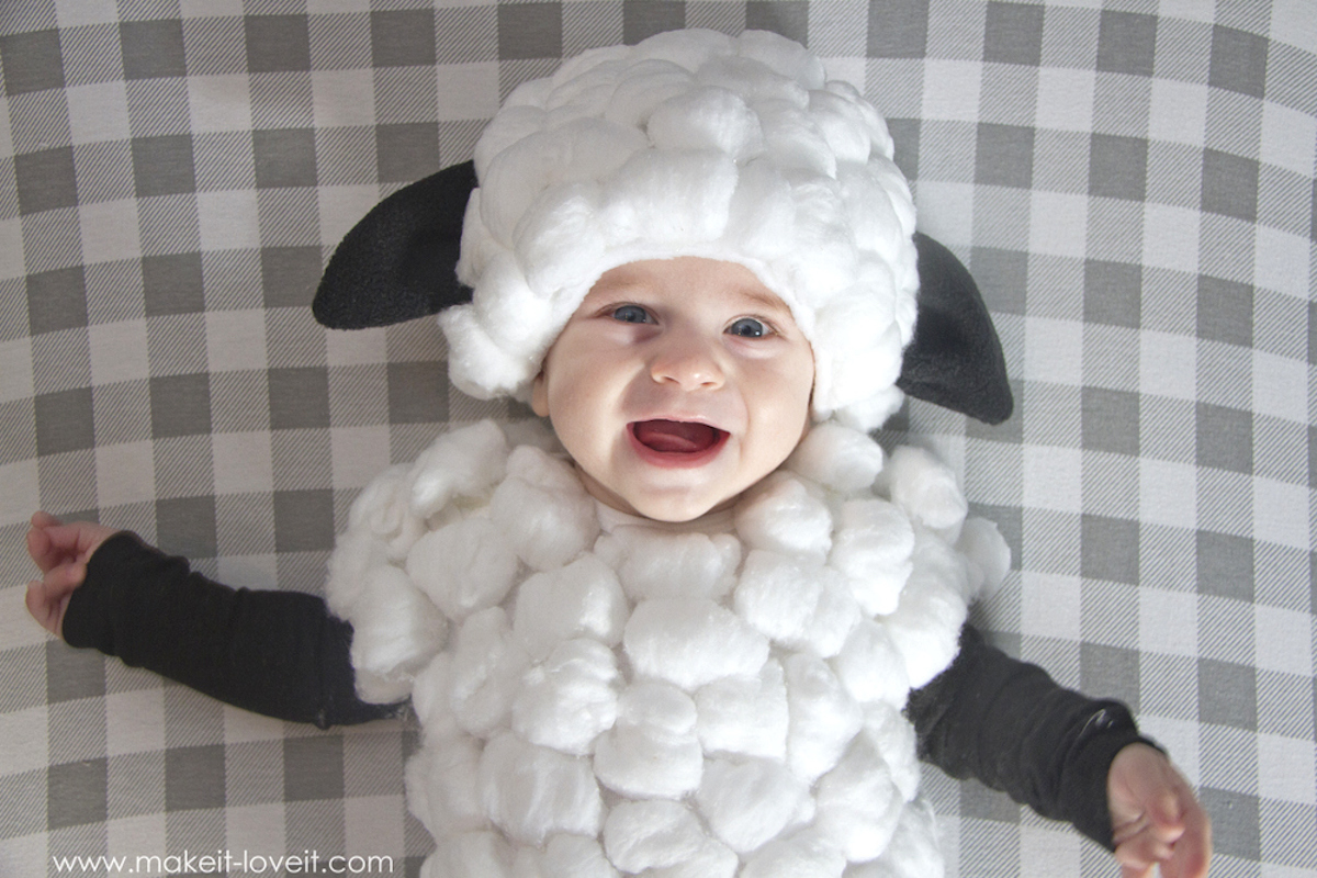 baby lamb costume which is a cheap and easy DIY halloween costume for kids or adults