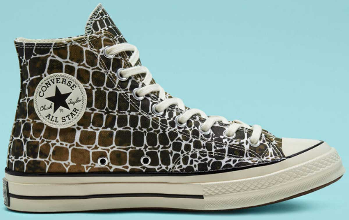 giraffe print converse