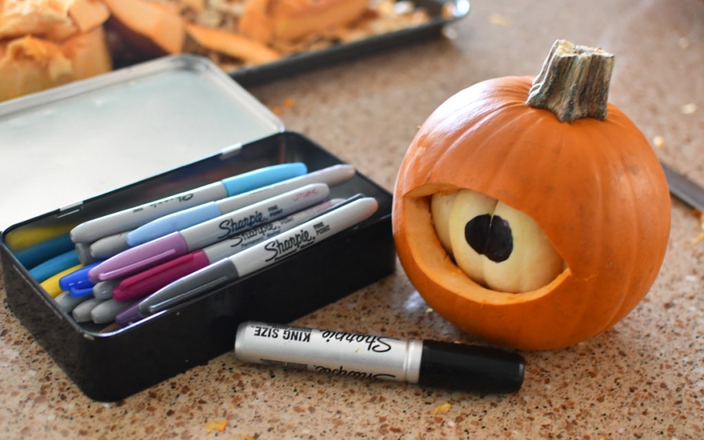 drawing on pumpkins