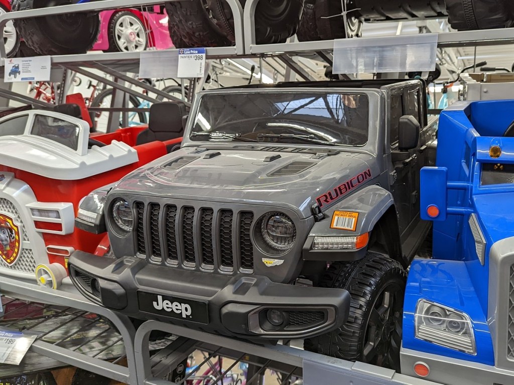 Jeep ride-on toy at Walmart